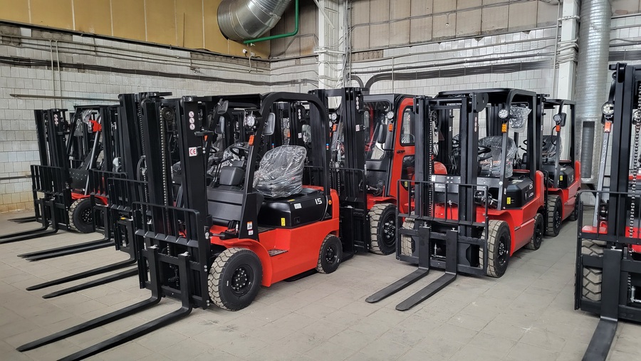 Тест-драйв складской техники на нашем складе в Каспийске