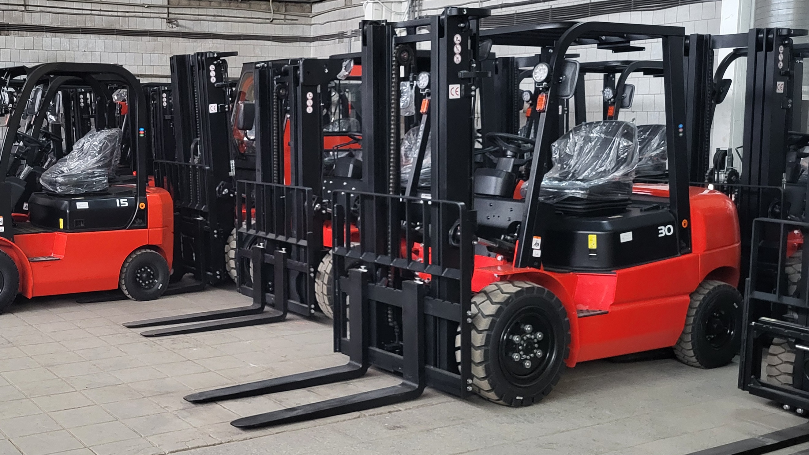 Тест-драйв складской техники на нашем складе в Каспийске