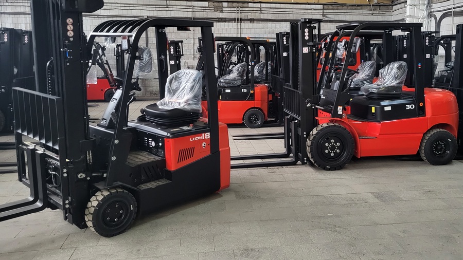 Тест-драйв складской техники на нашем складе в Каспийске