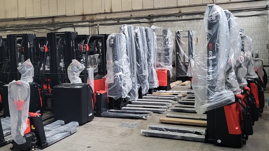 Тест-драйв складской техники на нашем складе в Каспийске